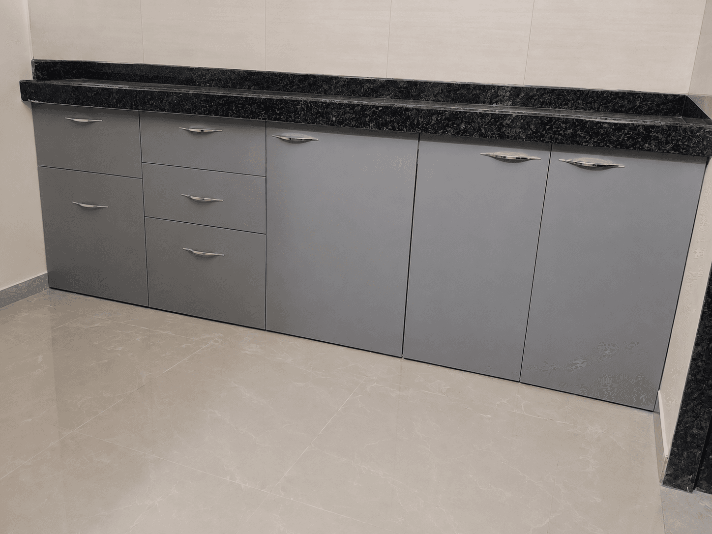 Sleek Grey Kitchen